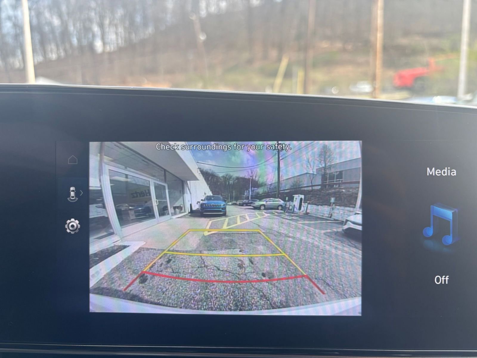 Used 2025 Hyundai Elantra SEL FWD image 23