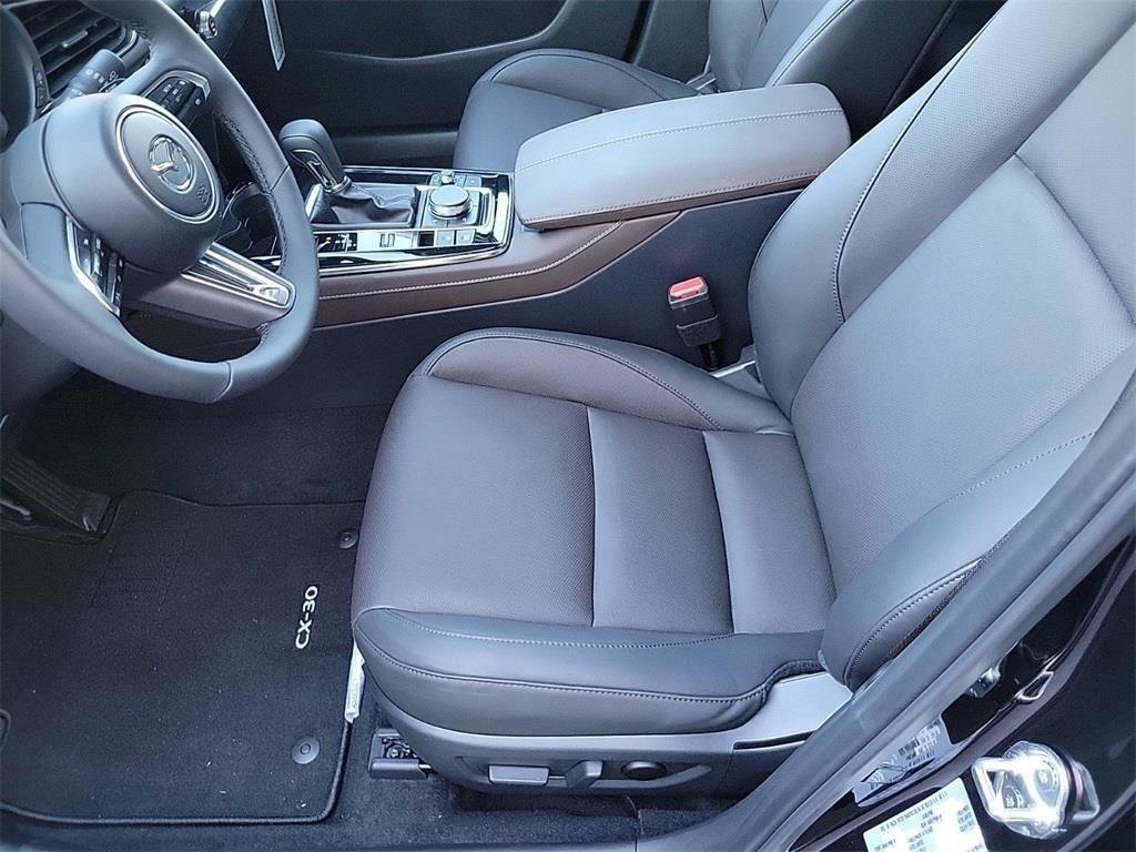 Used 2025 MAZDA CX-30 2.5 Turbo w/ Premium Package image 26