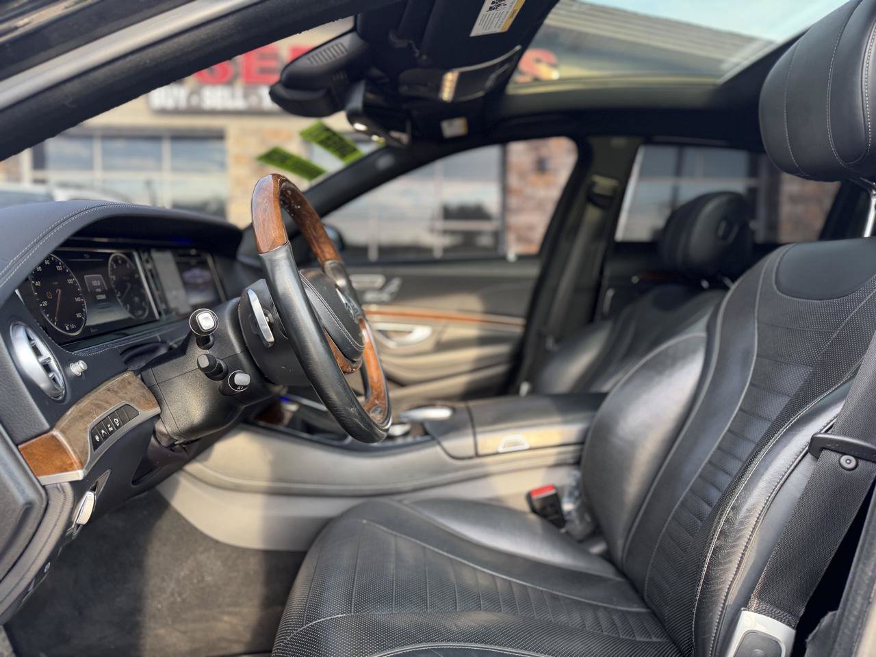 Used 2016 Mercedes-Benz S 550 4MATIC Sedan image 11