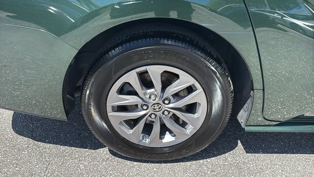 Certified 2022 Toyota Sienna XLE image 11