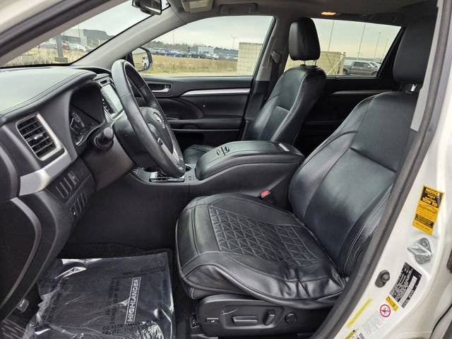 Used 2016 Toyota Highlander XLE image 9