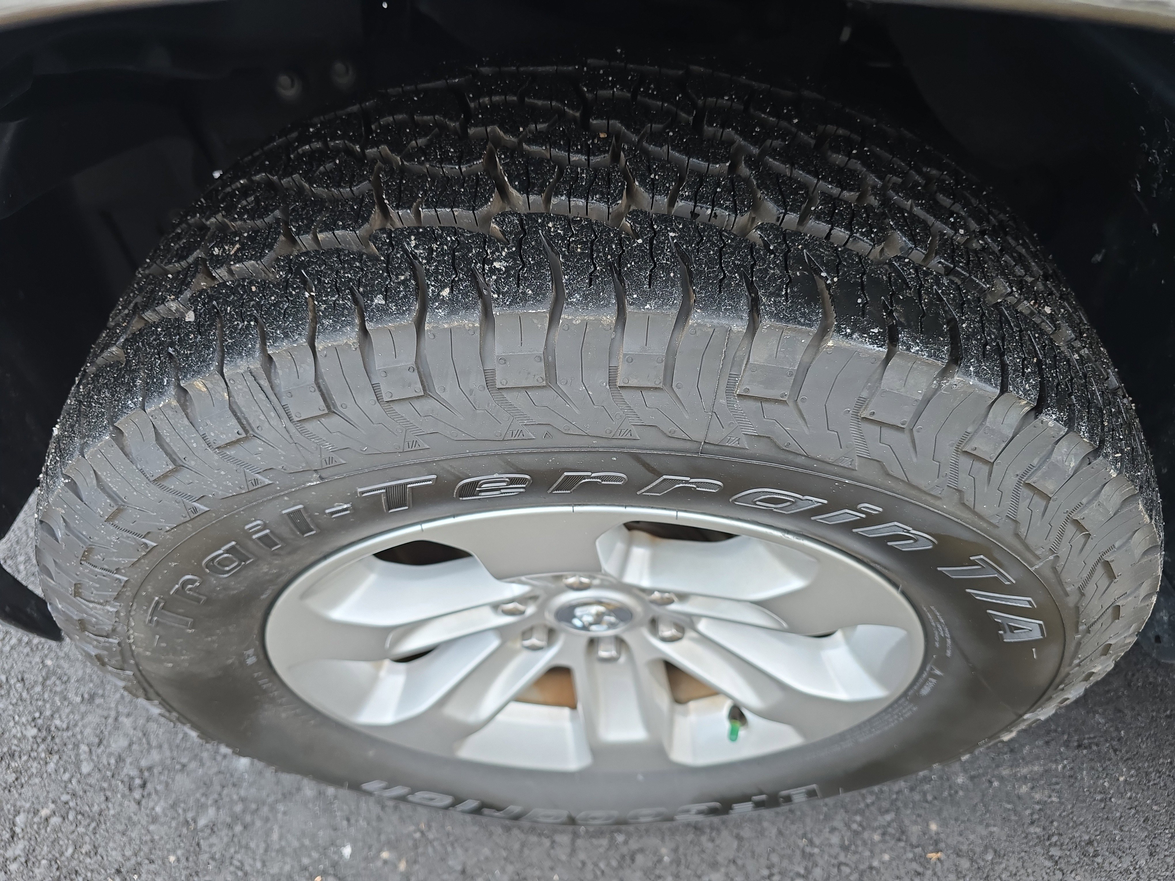 Used 2020 RAM 1500 Laramie image 12