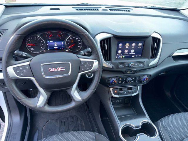 Used 2023 GMC Terrain SLE w/ Driver Convenience Package FWD image 17