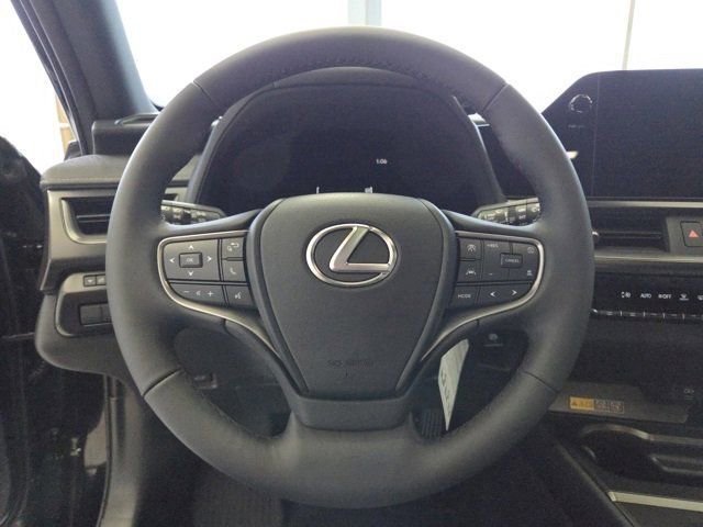 New 2025 Lexus UX 300h AWD image 31