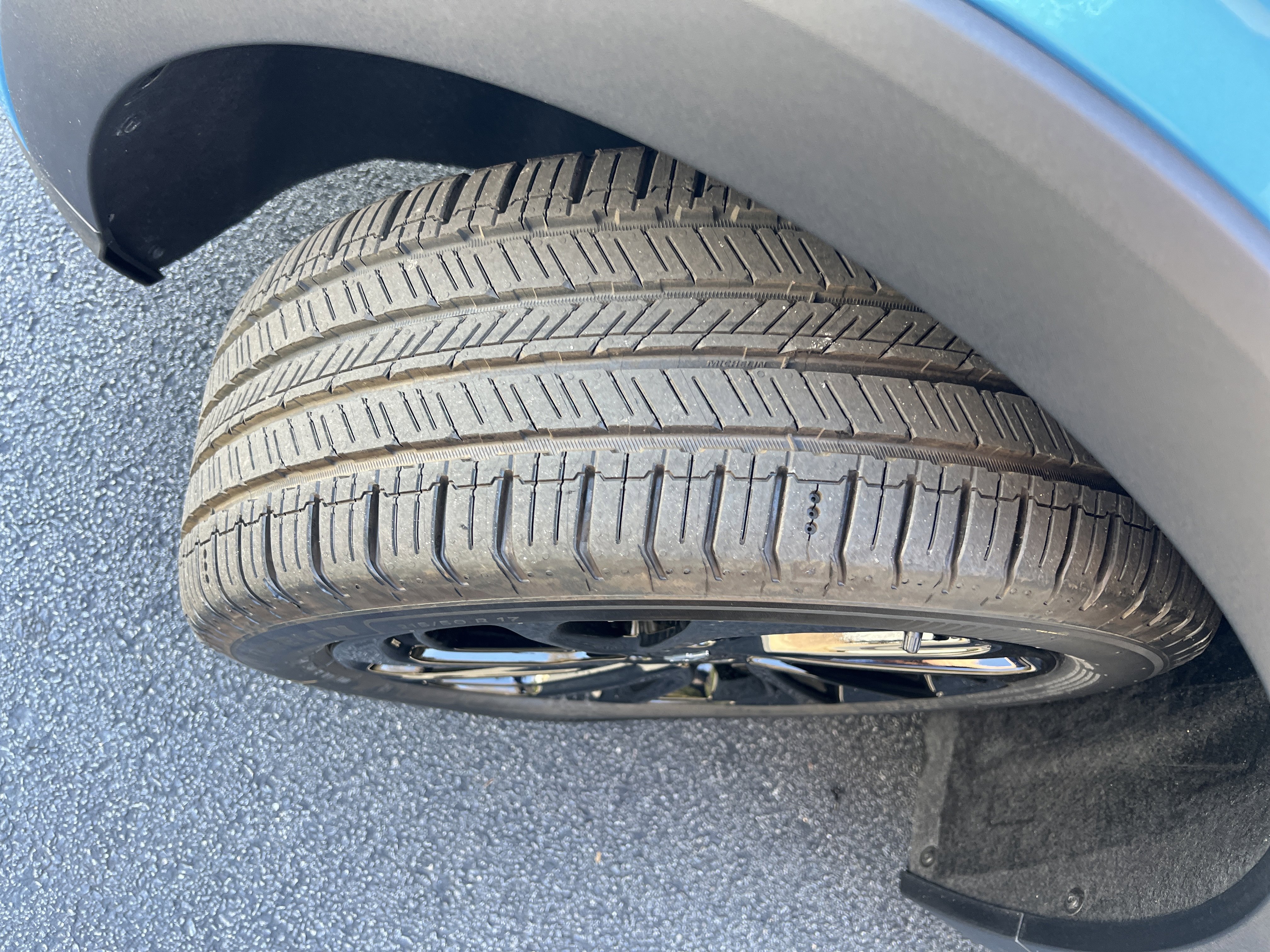 New 2027 Chevrolet Bolt RS w/ Technology Package image 12