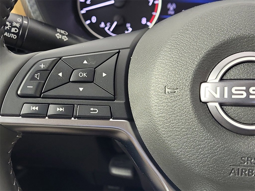 New 2025 Nissan Sentra SV w/ SV Premium Package image 16