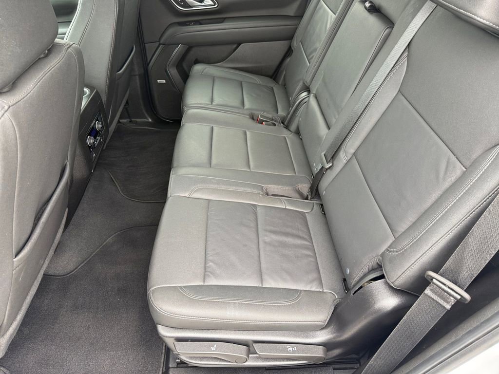 Used 2024 Chevrolet Tahoe Z71 w/ Luxury Package AWD/4WD image 11