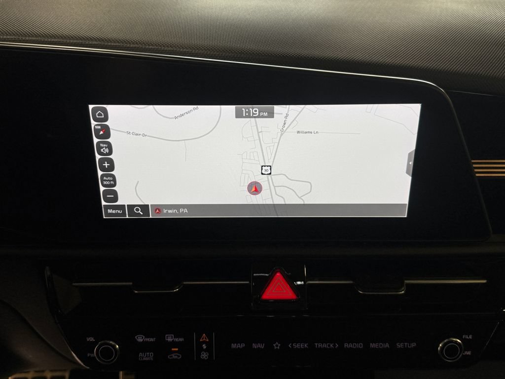 Certified 2023 Kia Niro EX Touring FWD image 19