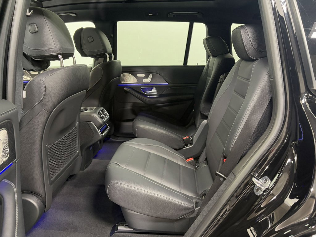 Used 2025 Mercedes-Benz GLS 580 4MATIC image 26