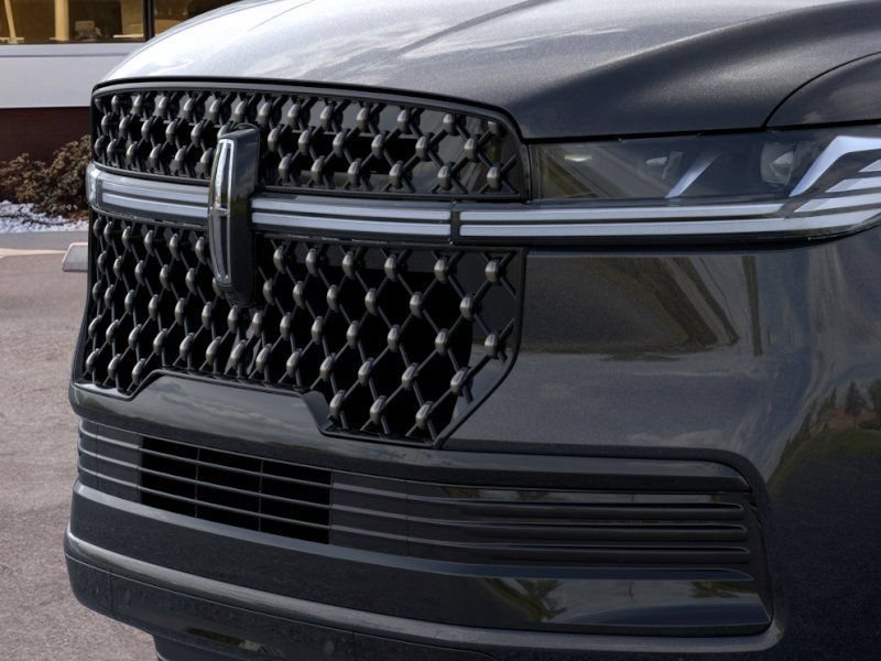 New 2026 Lincoln Navigator L Black Label AWD/4WD image 17