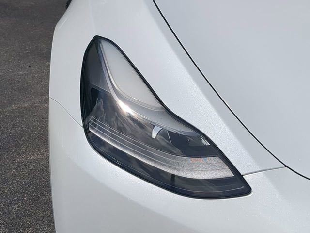 Used 2021 Tesla Model Y Performance image 10