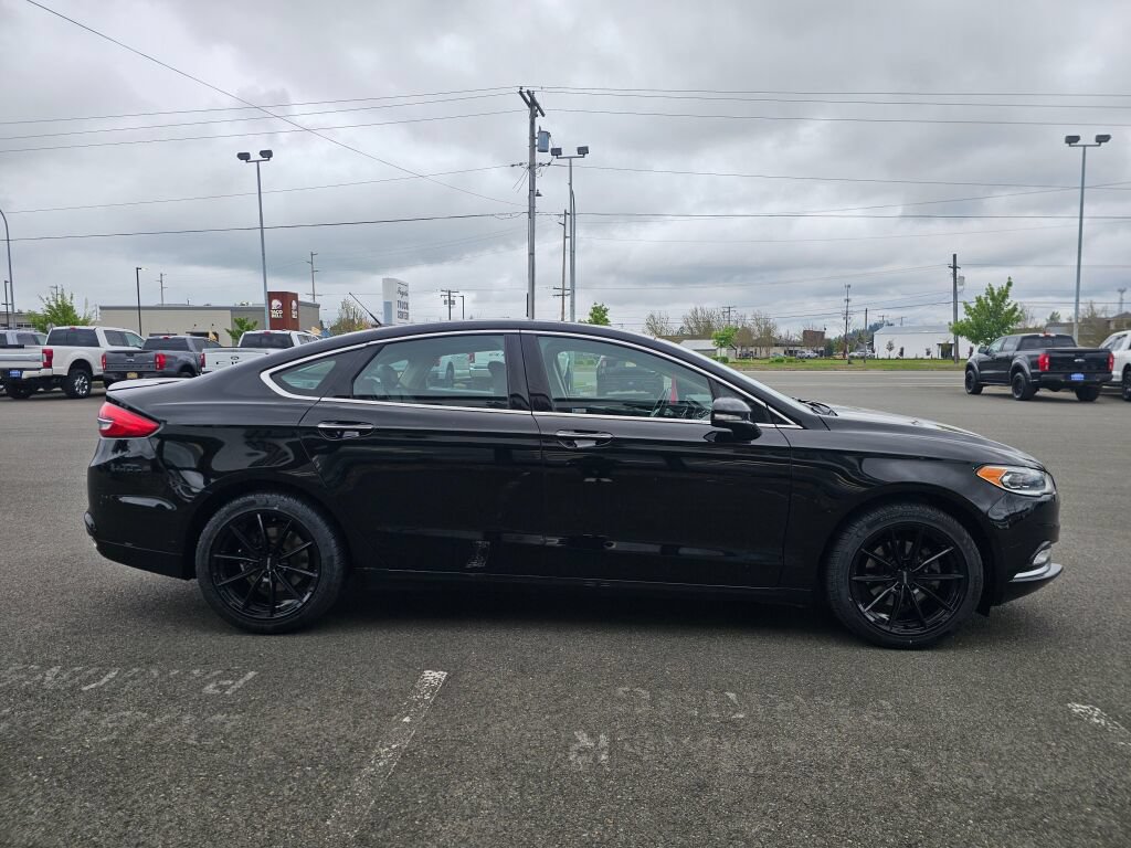 Used 2017 Ford Fusion Titanium AWD/4WD image 5
