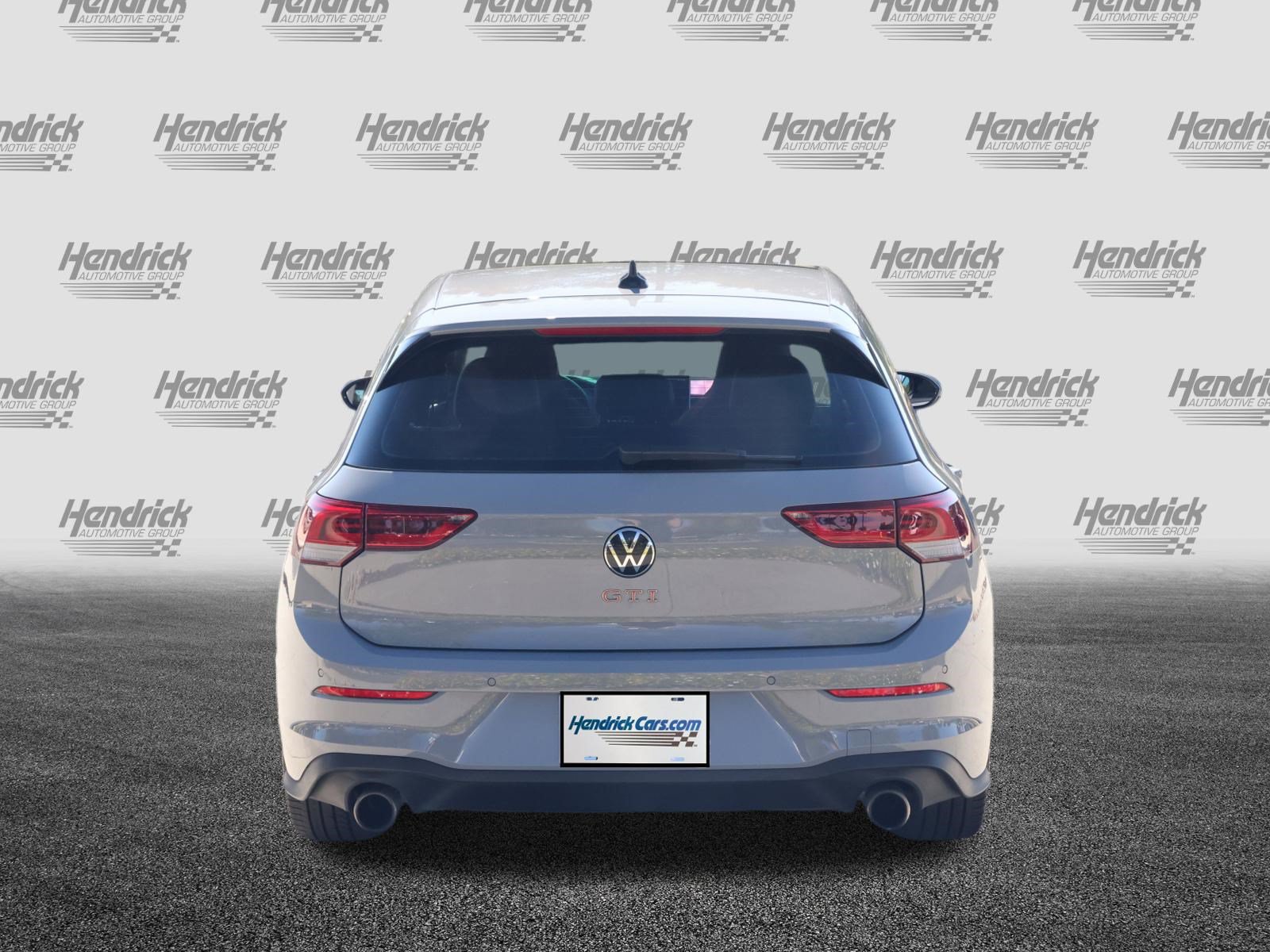 Used 2025 Volkswagen Golf SE FWD image 8