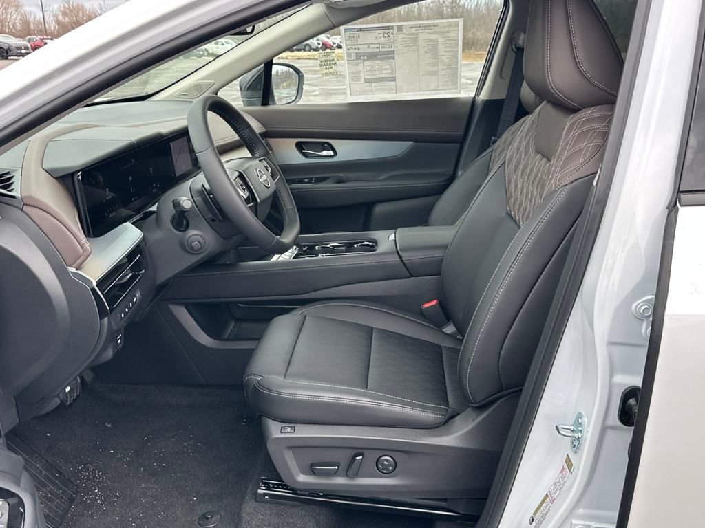 New 2025 Nissan Murano Platinum w/ Cargo Package image 9