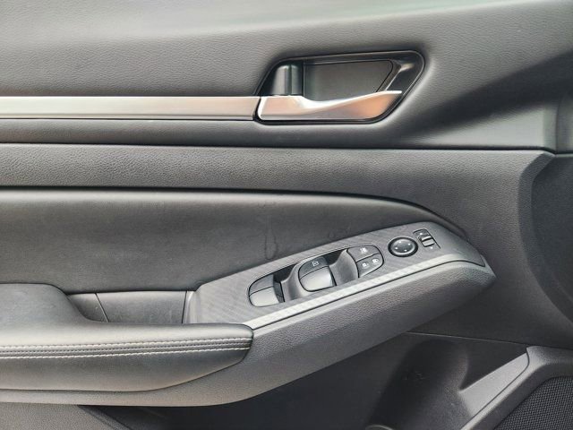 Used 2022 Nissan Altima 2.5 SV image 24
