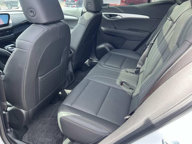 Used 2024 Buick Envision Avenir image 12