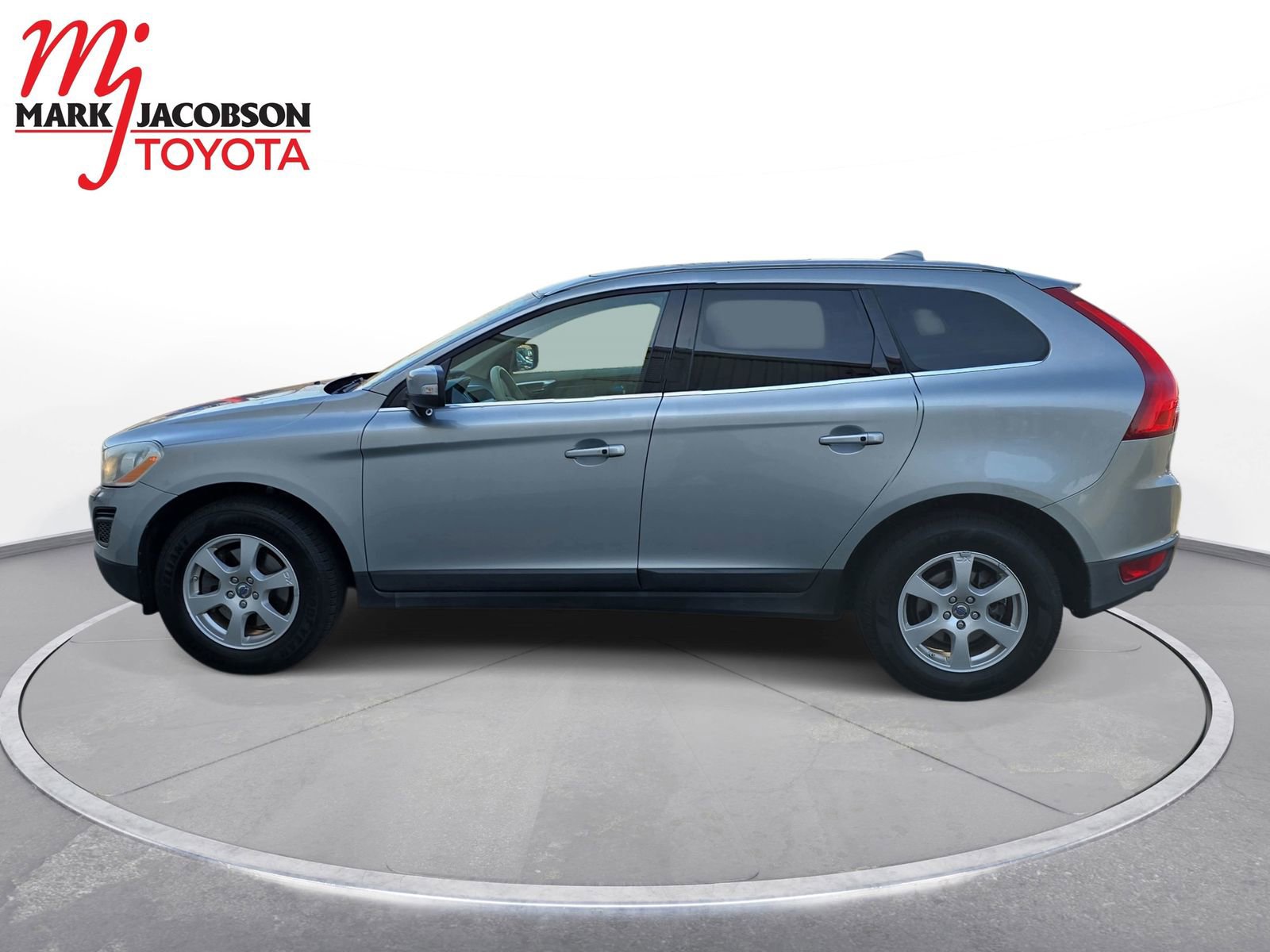 Used 2011 Volvo XC60 3.2 R-Design image 12