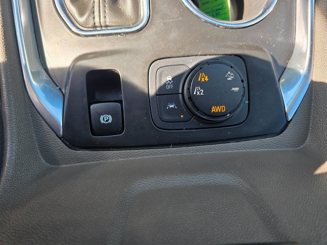 Used 2018 Chevrolet Traverse Premier image 22