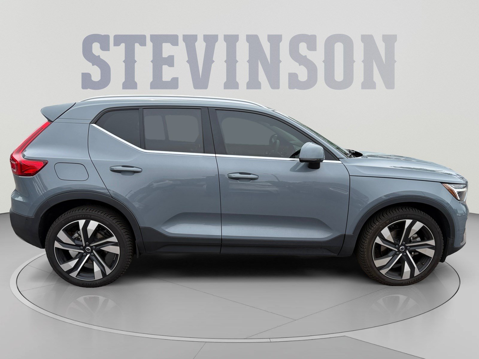 Used 2023 Volvo XC40 B5 Ultimate w/ Climate Package AWD/4WD image 6