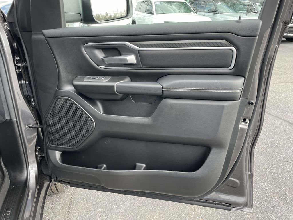 New 2026 RAM 1500 4x4 Crew Cab image 16
