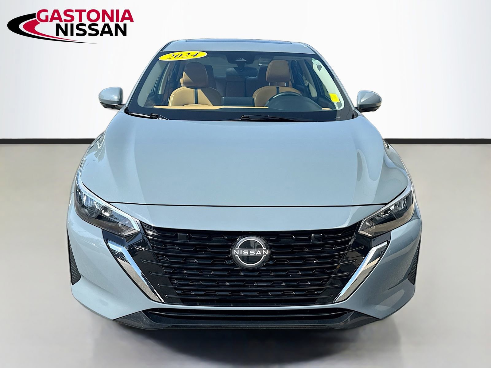 Used 2024 Nissan Sentra SV w/ SV Premium Package image 2