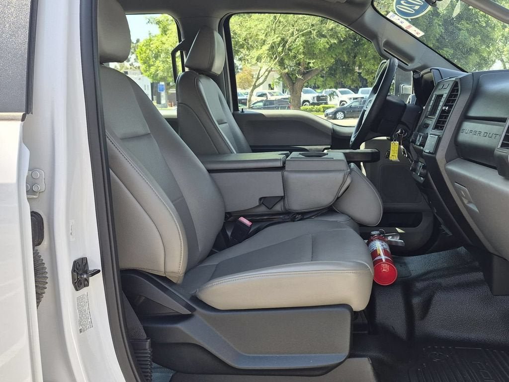 Used 2020 Ford F550 2WD Crew Cab Super Duty image 26