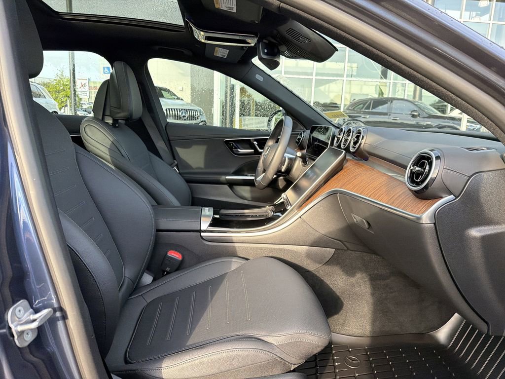 Certified 2025 Mercedes-Benz C 300 Sedan image 18