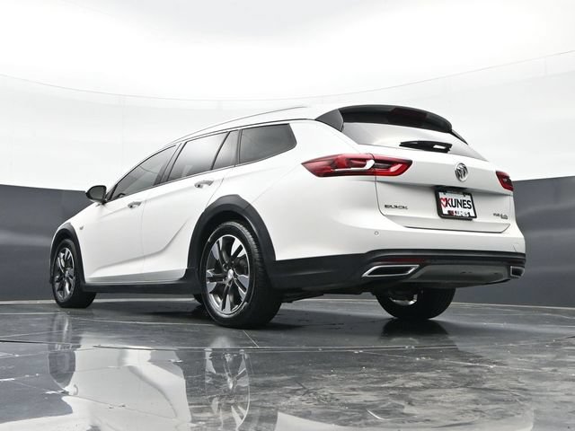 Used 2018 Buick Regal Essence w/ Driver Confidence Package #1 AWD/4WD image 52