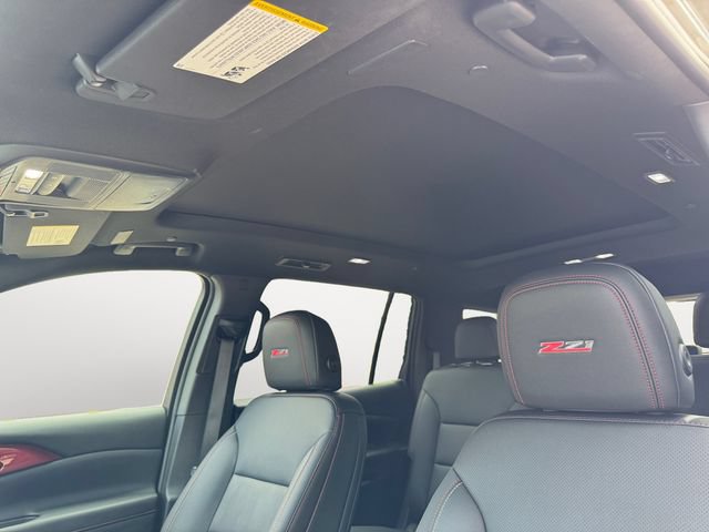 Used 2026 Chevrolet Traverse Z71 AWD/4WD image 12