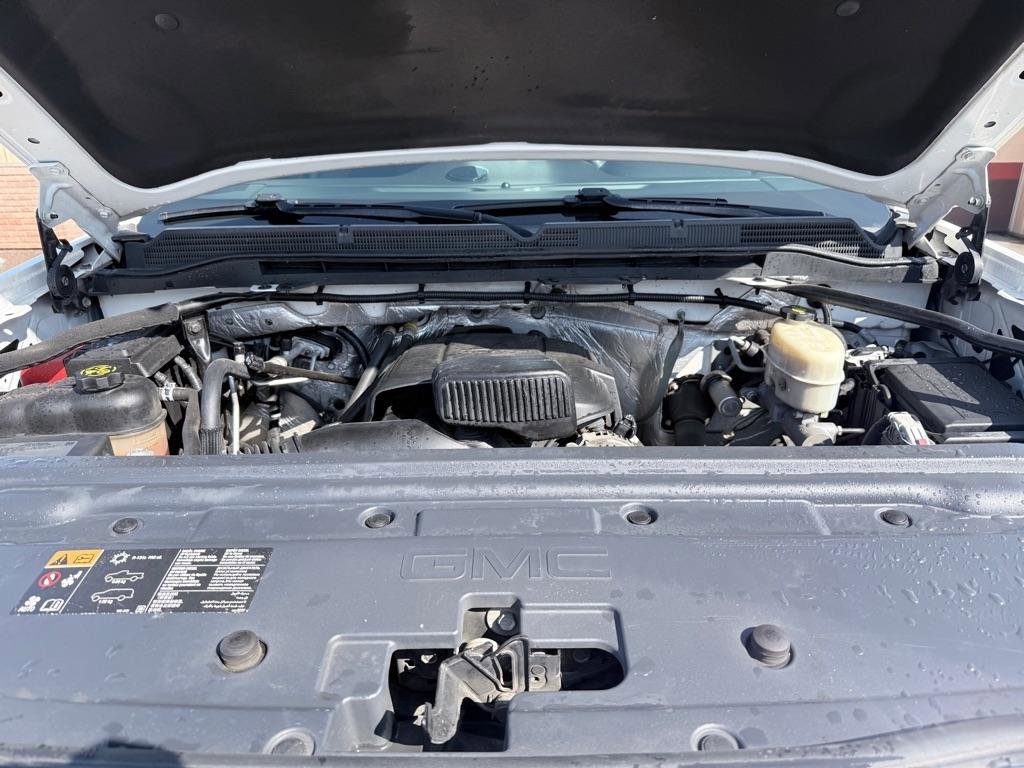 Used 2015 GMC Sierra 2500 SLE image 2