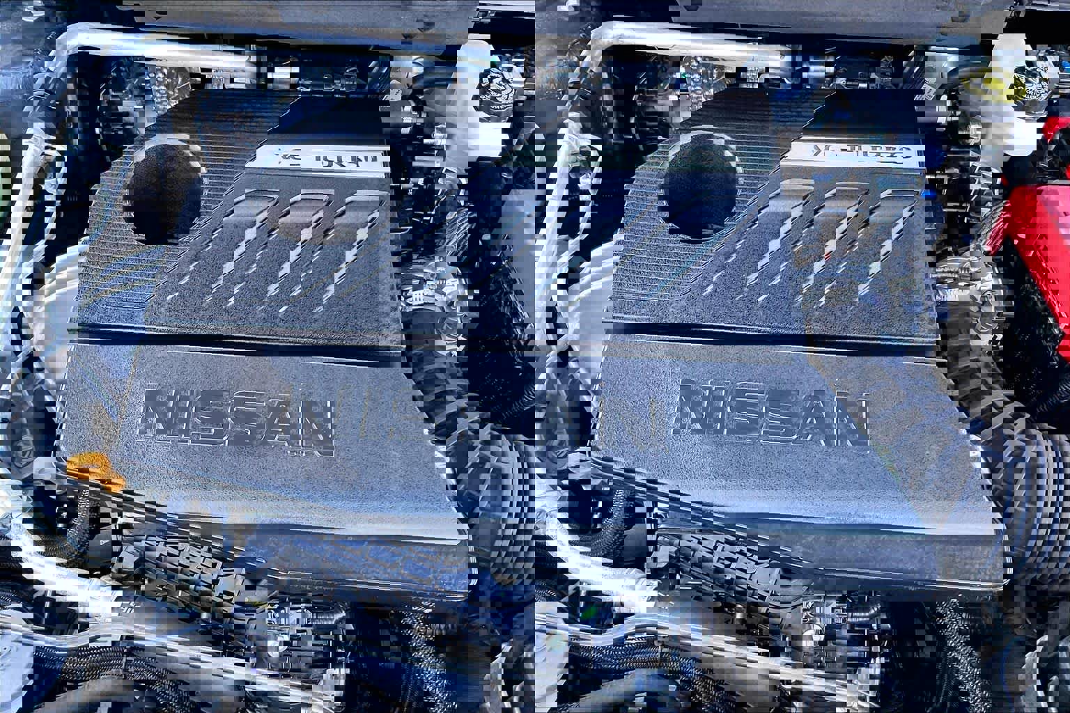 Used 2023 Nissan Rogue S image 32