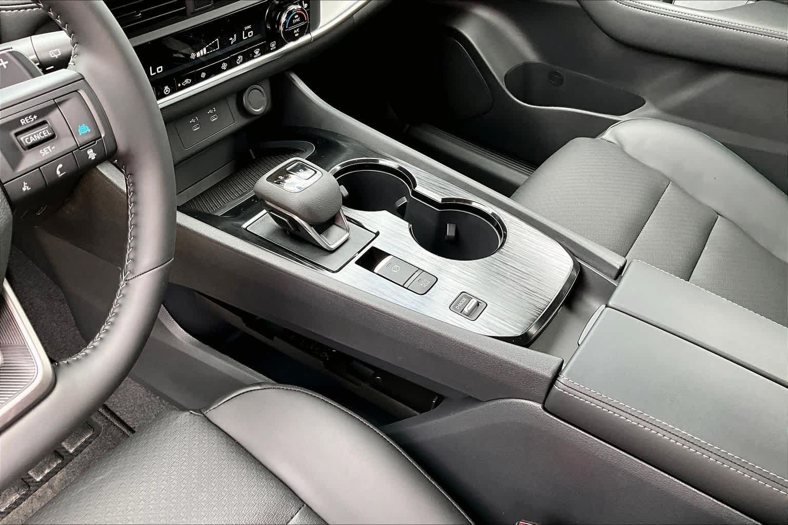 New 2026 Nissan Rogue Dark Armor AWD/4WD image 7