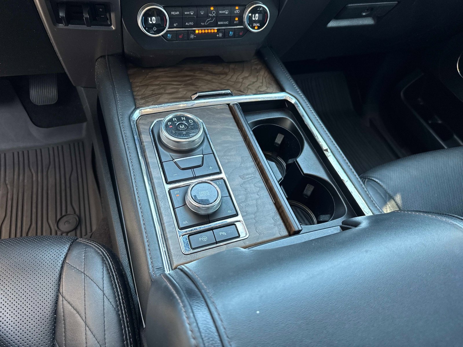 Used 2020 Ford Expedition Platinum AWD/4WD image 27