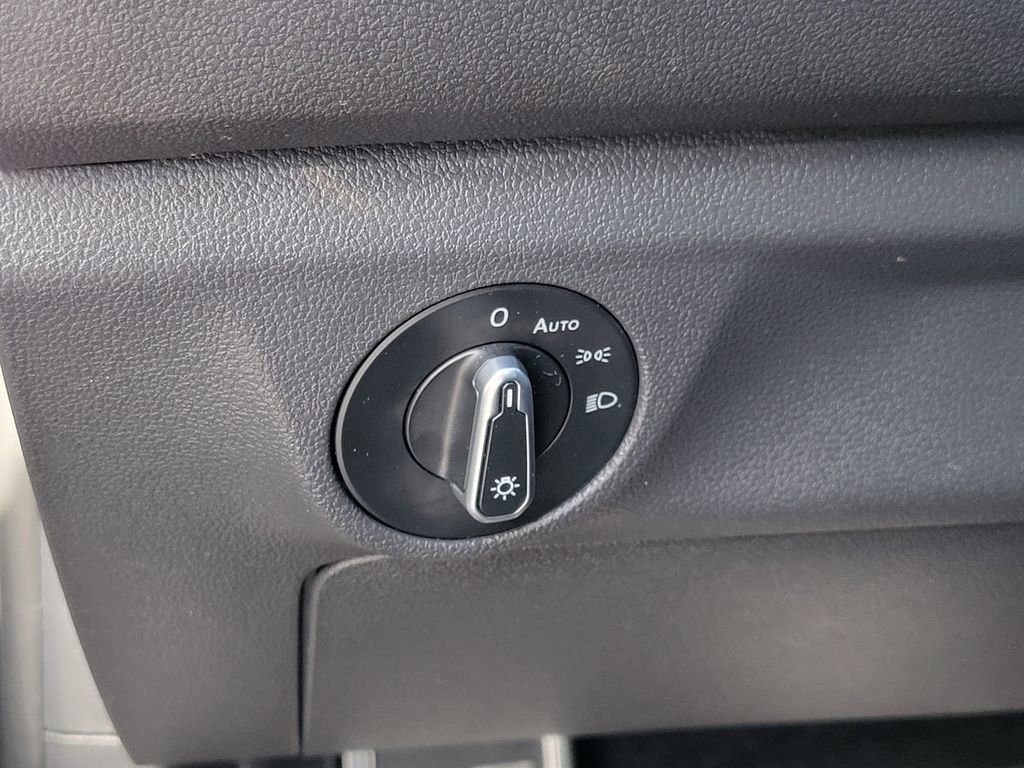 Used 2023 Volkswagen Jetta Sport FWD image 11