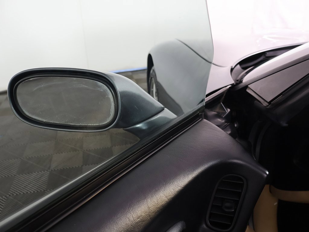 Used 2003 Chevrolet Corvette Convertible w/ Preferred Equipment Group1 image 27