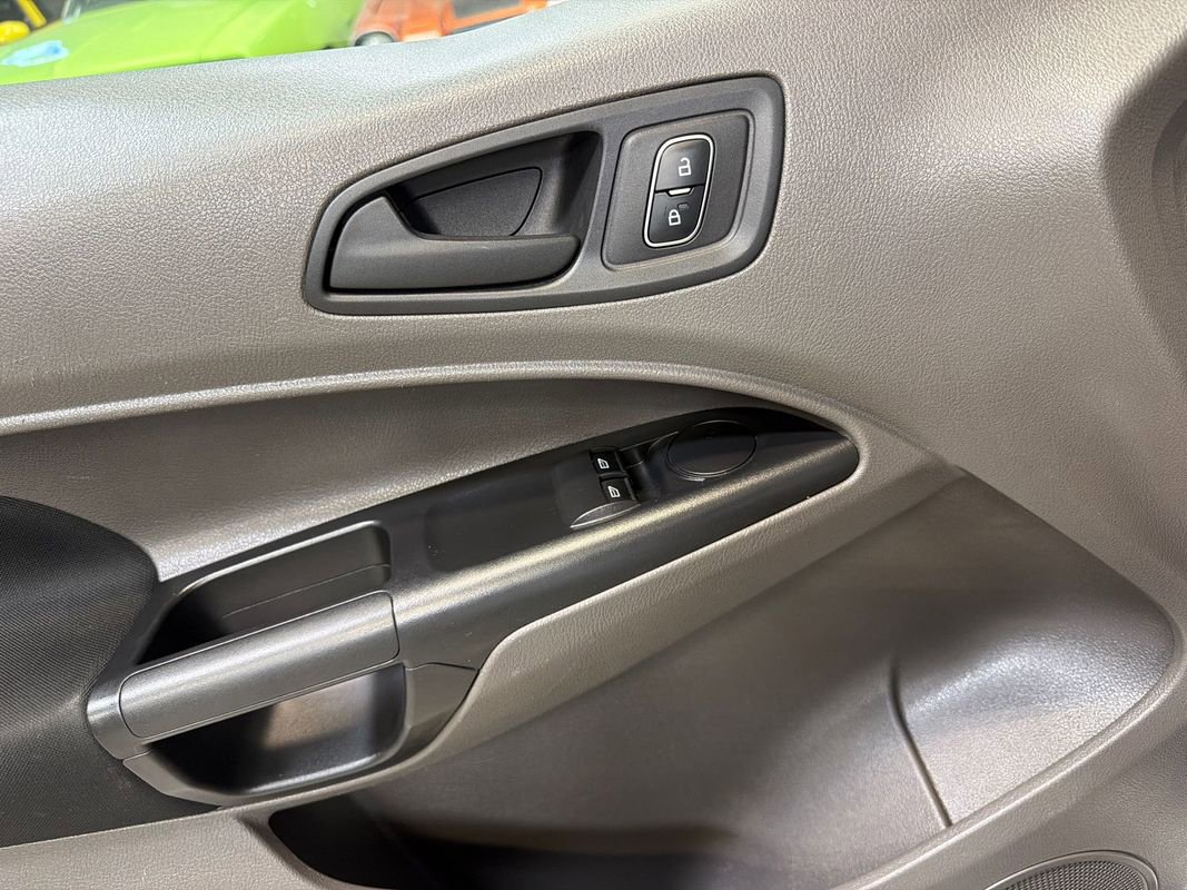 Used 2022 Ford Transit Connect XL FWD image 16