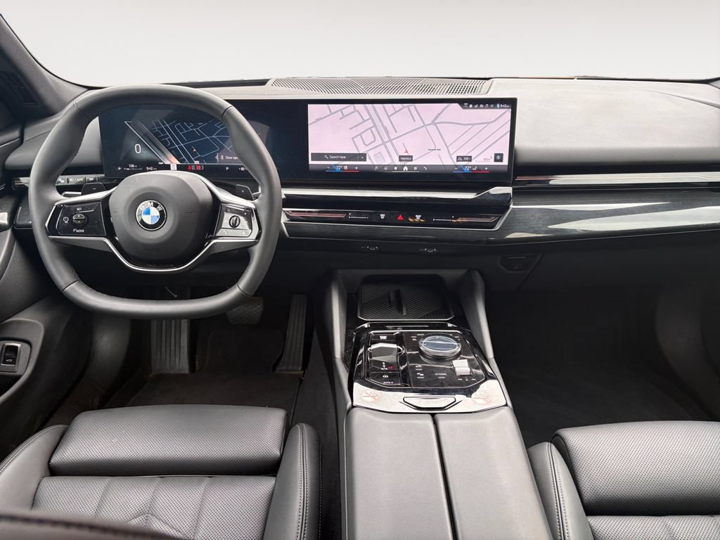 Used 2026 BMW 530i xDrive AWD/4WD image 10