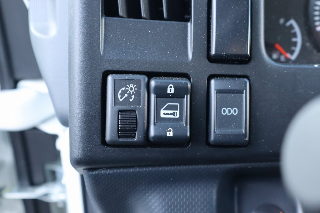 New 2025 Chevrolet Low Cab Forward image 11