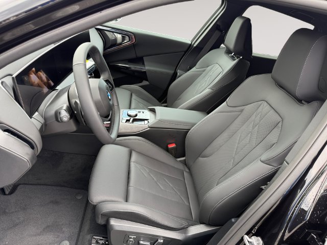 New 2026 BMW X3 xDrive30i w/ Premium Package AWD/4WD image 9