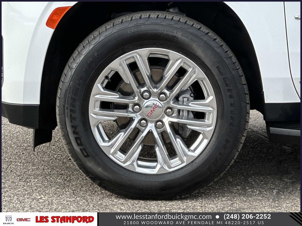Used 2023 GMC Yukon XL SLT w/ SLT Premium Package AWD/4WD image 10