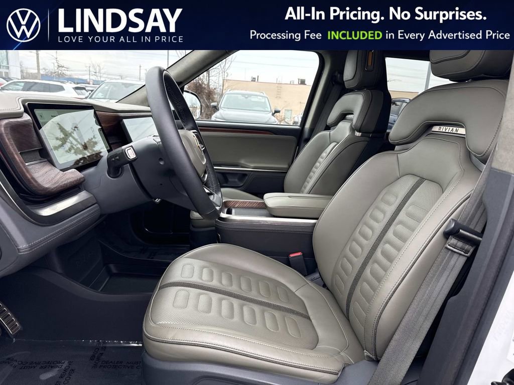 Used 2023 Rivian R1T Adventure image 10