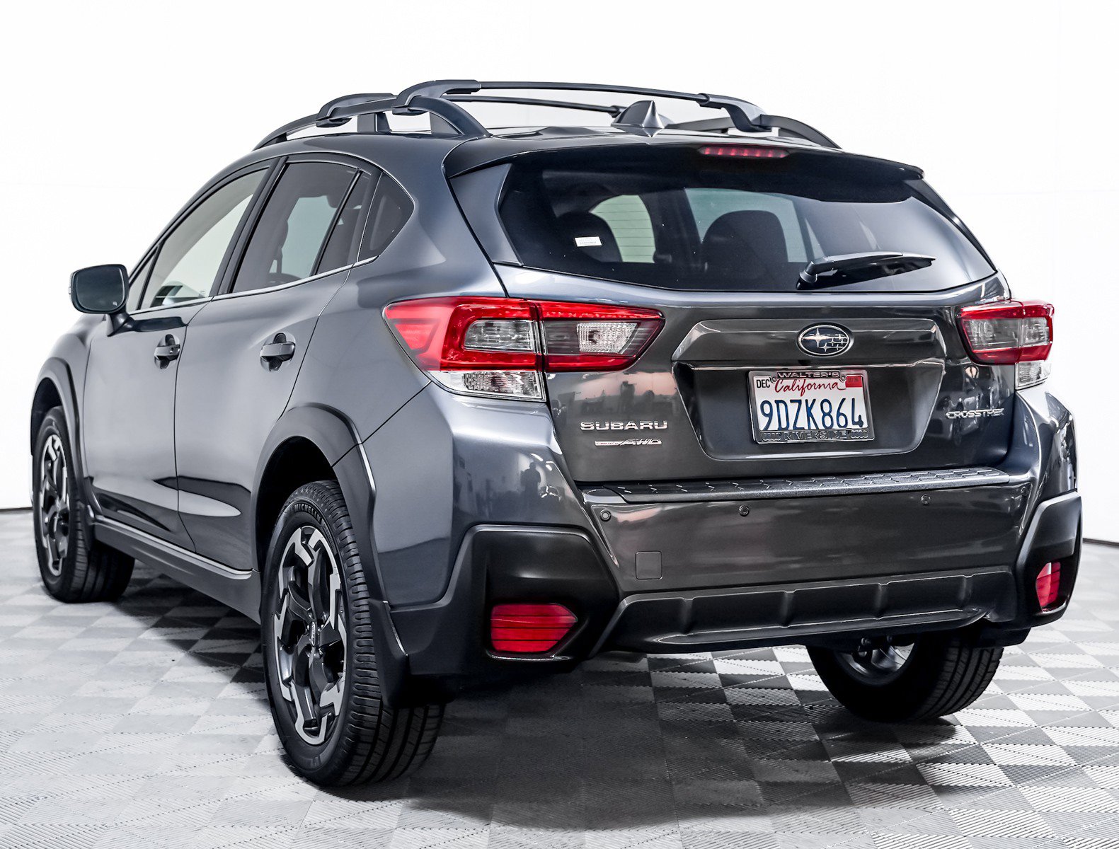 Used 2023 Subaru Crosstrek 2.5i Limited AWD/4WD image 2