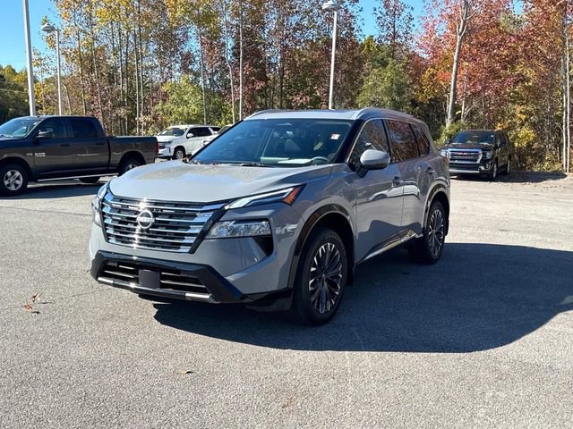 Used 2025 Nissan Rogue Platinum w/ Tech Package image 8