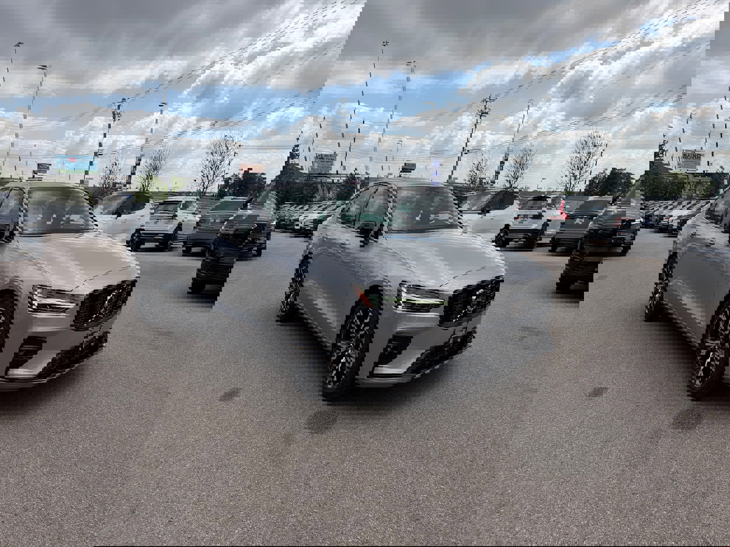 Certified 2025 Volvo S60 B5 Core FWD image 7