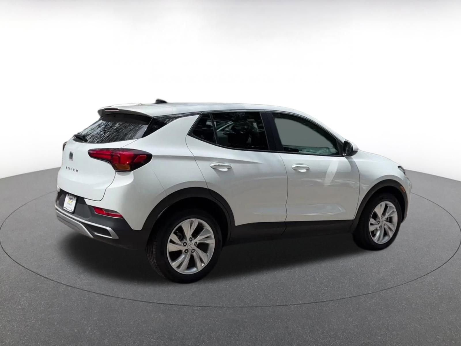 Used 2025 Buick Encore GX Preferred FWD image 15