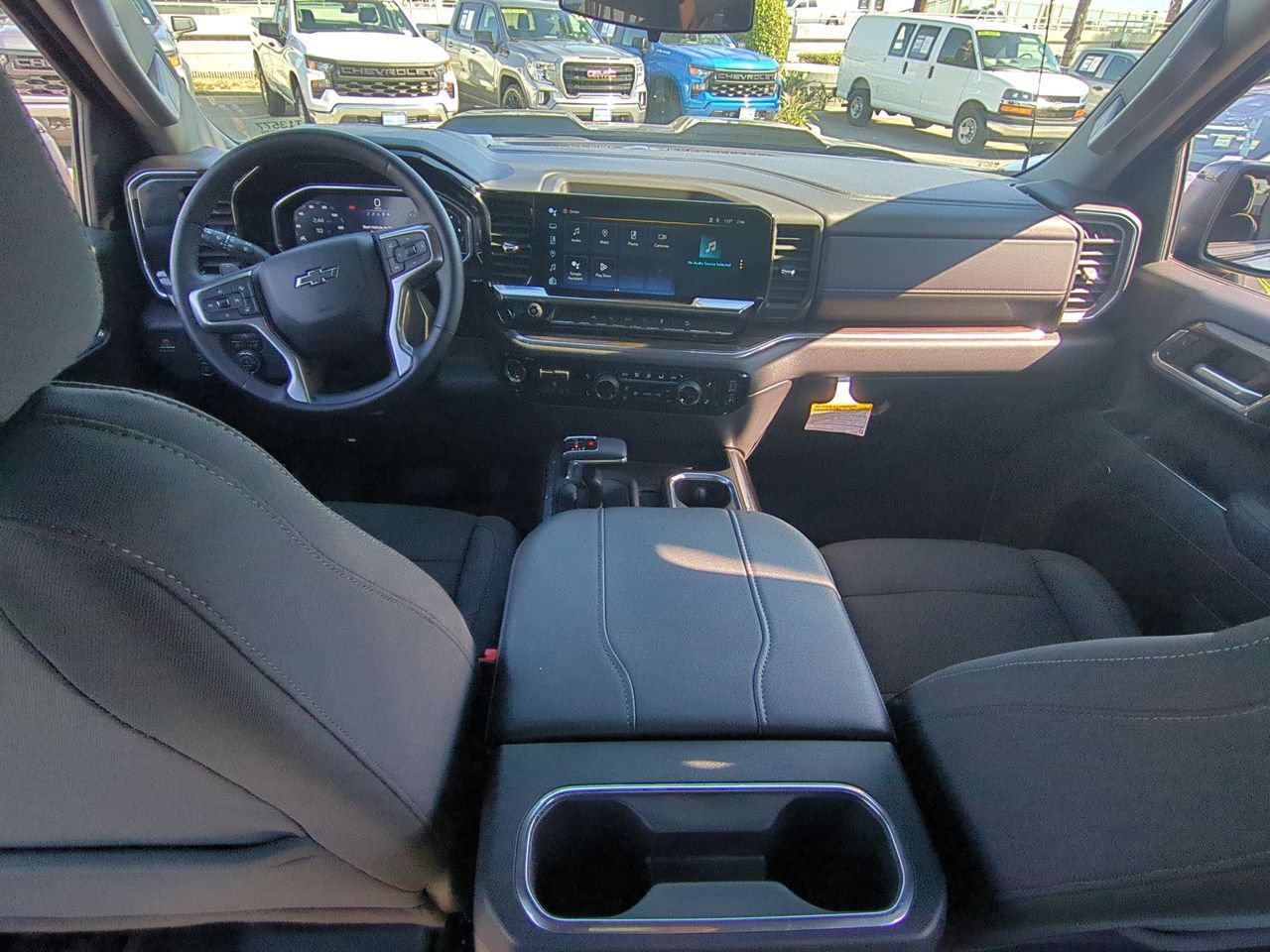 Used 2024 Chevrolet Silverado 1500 LT Trail Boss w/ Protection Package AWD/4WD image 20