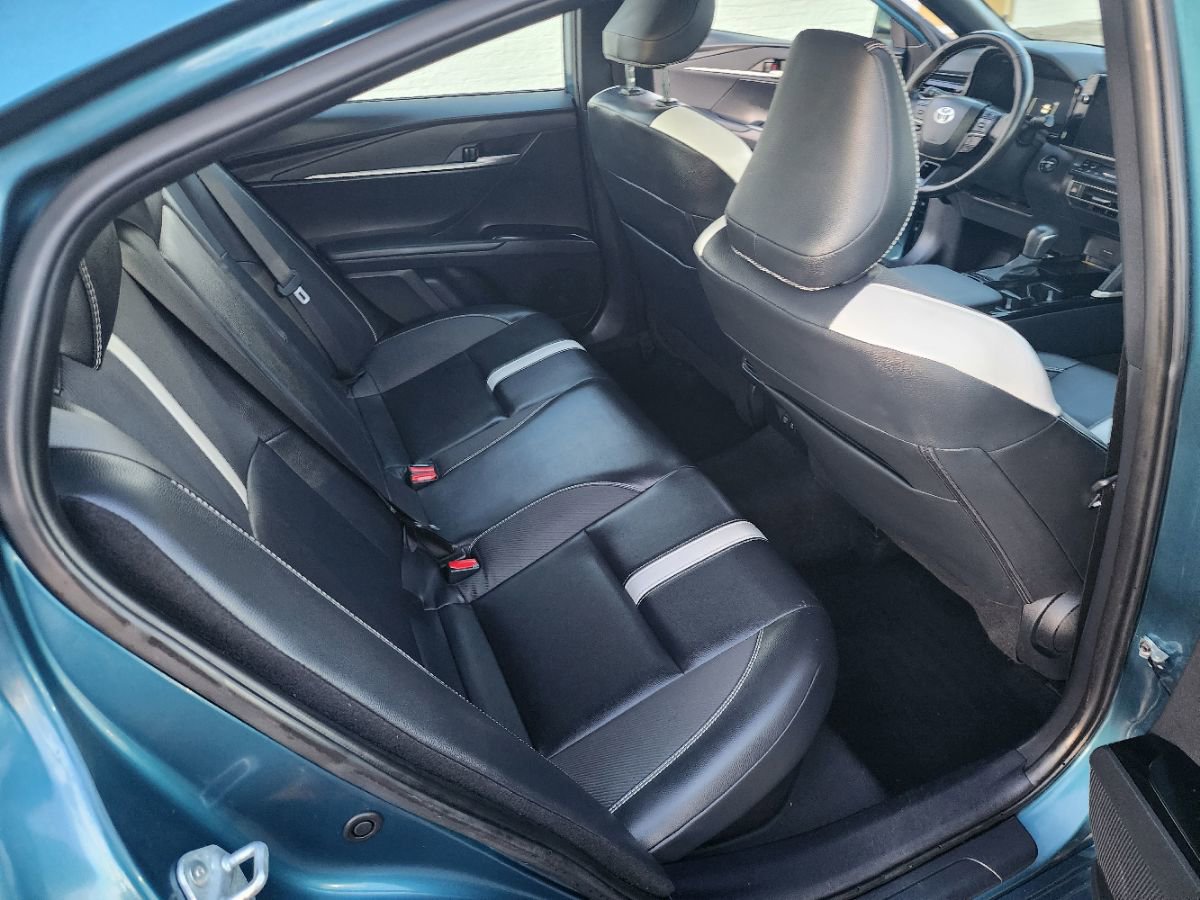 Used 2025 Toyota Camry SE w/ Multimedia Upgrade Package image 12