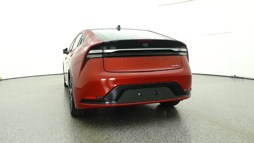 New 2026 Toyota Prius Plug-In Hybrid image 4