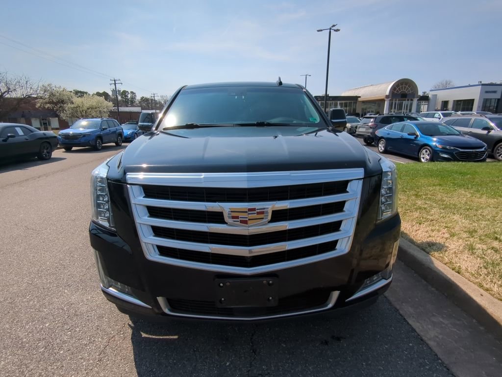 Used 2019 Cadillac Escalade Premium Luxury image 8