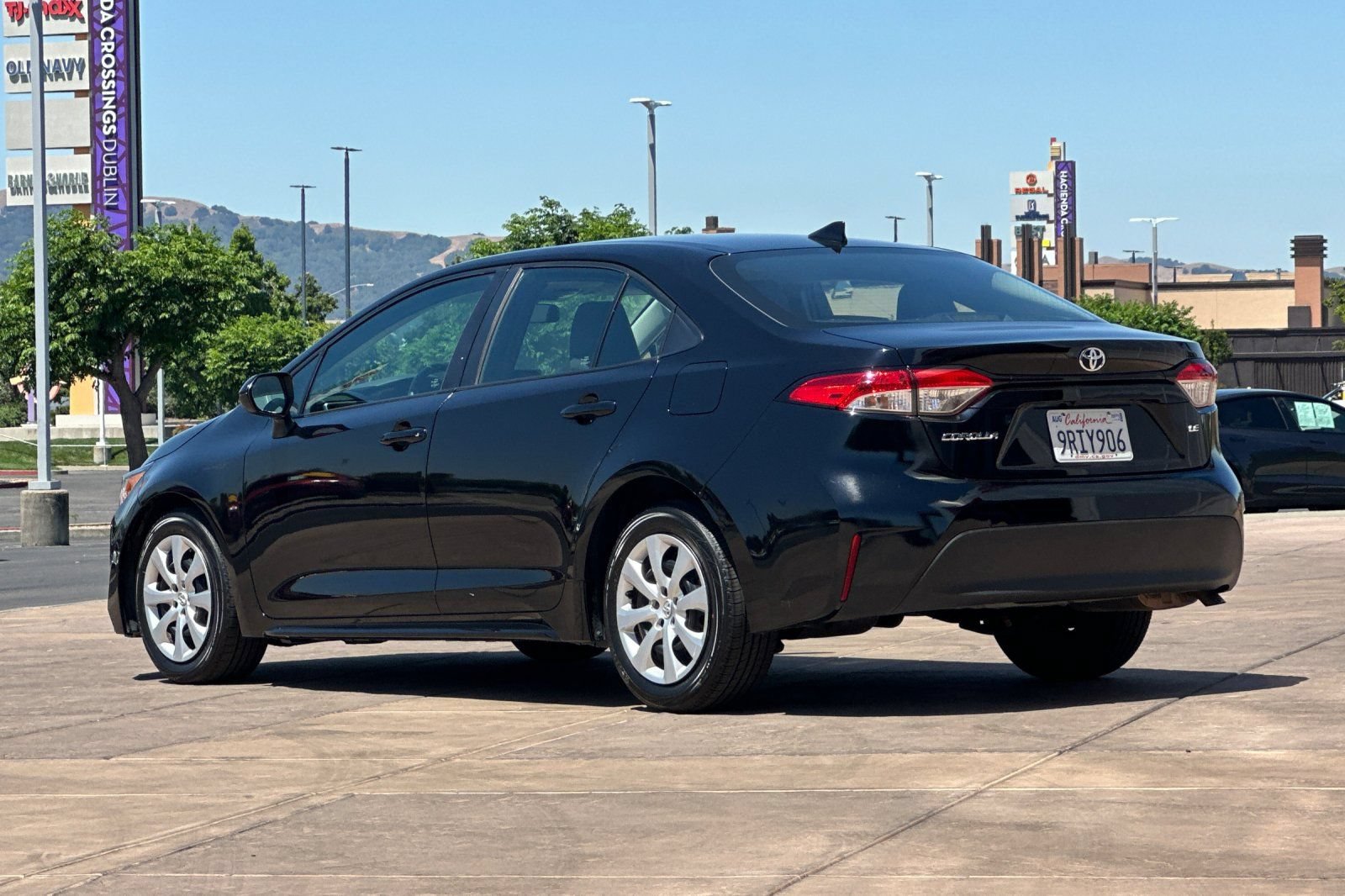 Certified 2023 Toyota Corolla LE FWD image 7